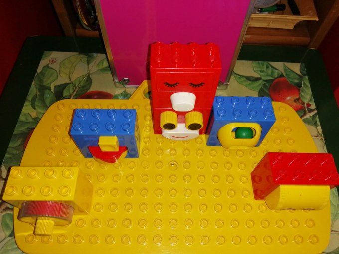 Tableau d'éveil vintage lego duplo