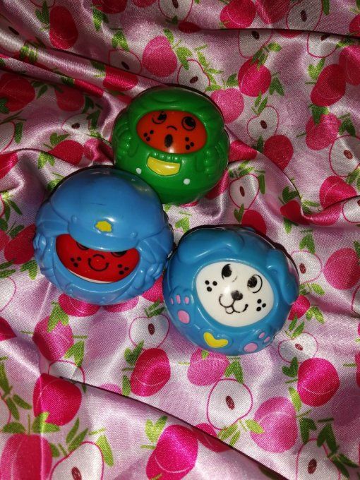 3 balles Fisher-price vintage Roll-around