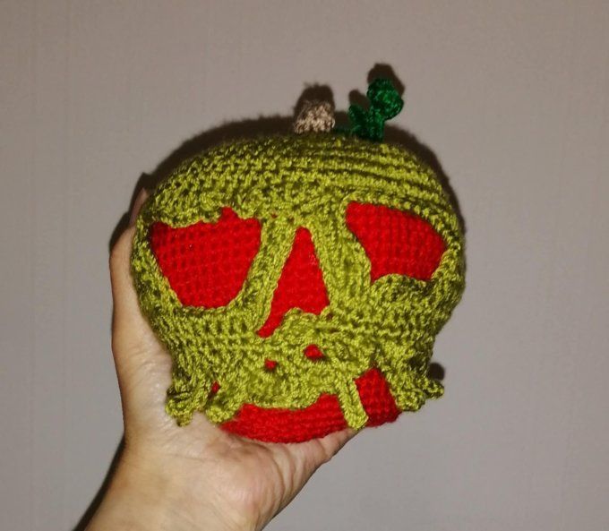 La pomme empoisonnée , patron crochet