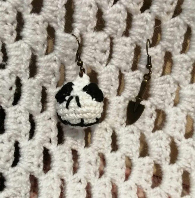 Boucles d'oreilles dépareillées Monsieur Jack