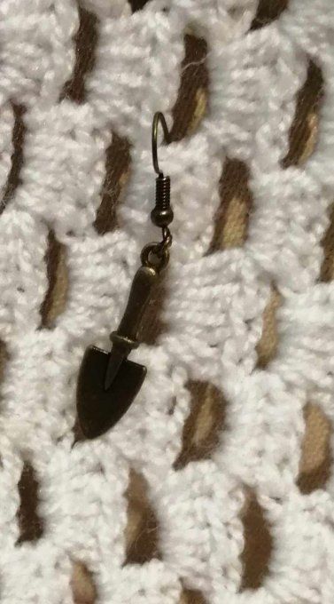 Boucles d'oreilles dépareillées Monsieur Jack