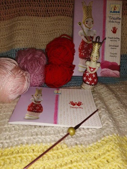 Kit tricotin elodie rouge djeco , occasion très bon état